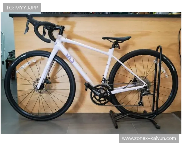 GIANTX GC凭新秀天赋三获亚军，国际赛渴望正名